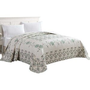 NWT Beatrice Home Fashions Floral Embroidered Quilted Bedspread Sage Green Twin